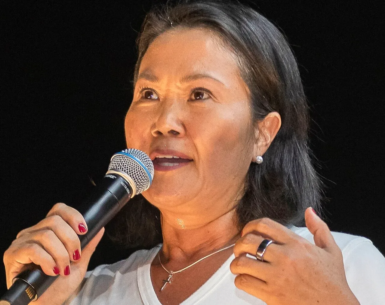 Keiko Fujimori é eleita presidente no Peru |