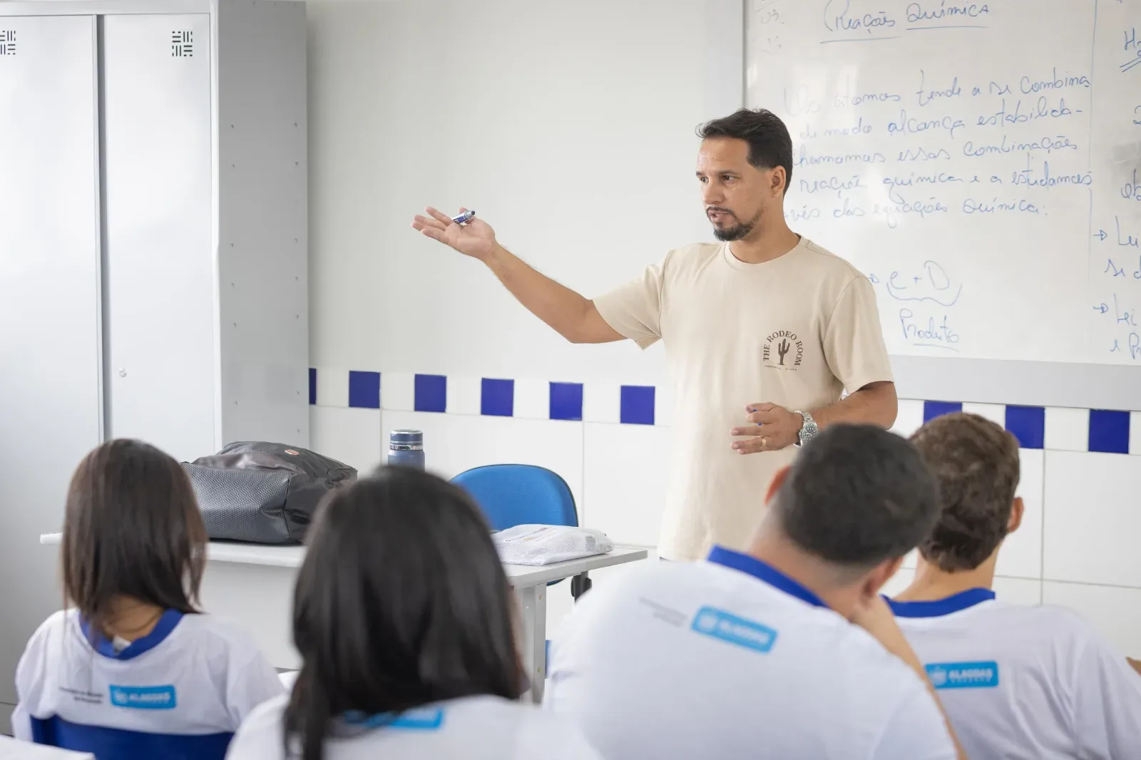 Há vagas para candidatos a professores da rede estadual em toda Alagoas