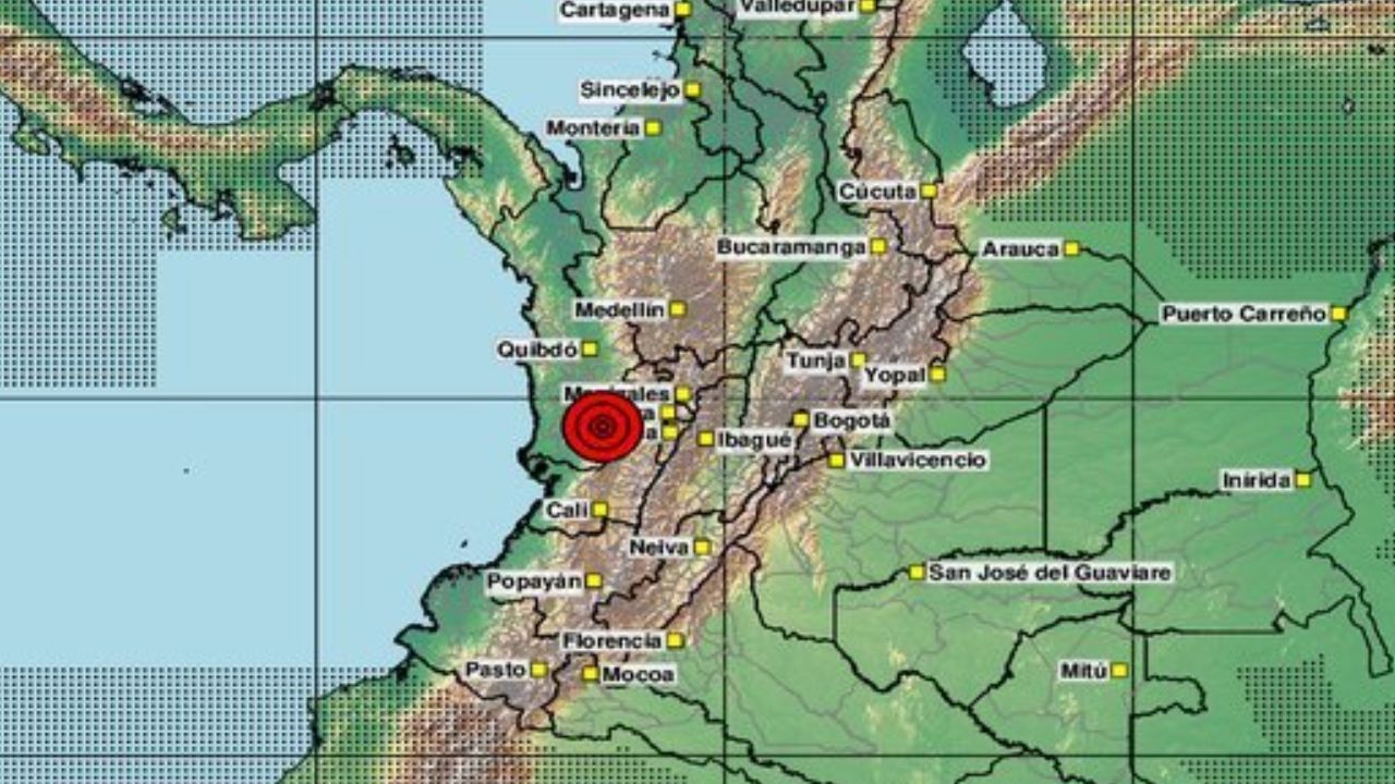 Um terremoto de magnitude 7,4 atingiu a Colômbia na manhã desta segunda-feira (10), deixando 1 morto, 10 feridos e 3 desaparecidos, segundo as autoridades locais.
