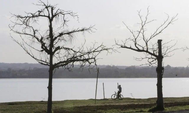 Setembro chega com previsão de calor acima da média e chuva irregular em grande parte do Brasil.