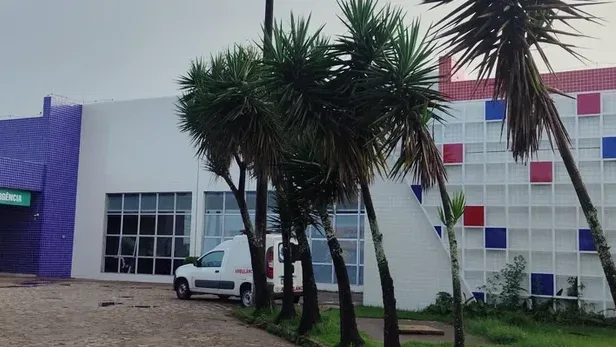 Vítima foi atingida nas pernas e no braço no bairro Olho d'Água dos Cazuzinhas