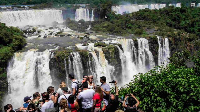 Cataratas do Iguaçu: eleita a 7ª principal atração turística do mundo pelo "Travelers' Choice 2022 - Best of the Best" | Wikimedia Commons