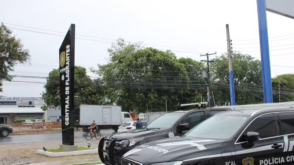 Suspeita foi levada para Central de Flagantes onde ficou presa -fonte :Asscom PC-AL