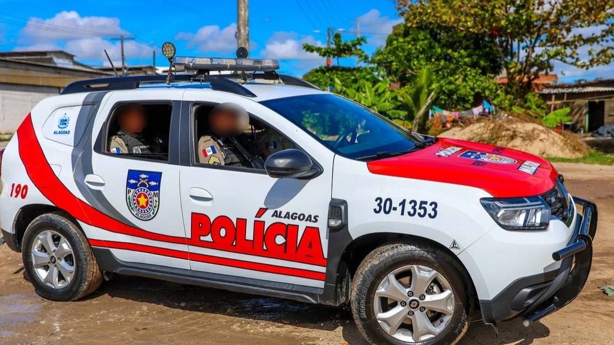 MENTIRA DESCOBERTA!  Um homem foi preso após inventar o furto do próprio celular e indicar a casa da ex-companheira como o local onde o aparelho estaria, em Rio Largo, na Região Metropolitana de Maceió.