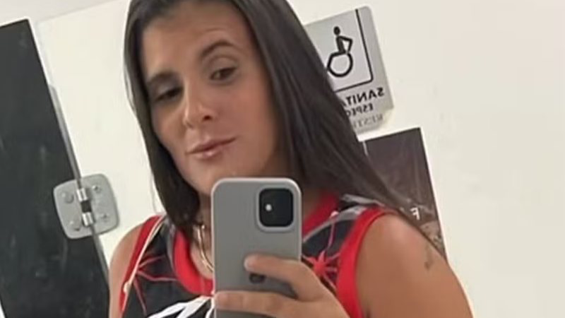 O Ministério Público de Alagoas questiona a condução da investigação sobre a morte de Amanda Rhuanny Lopes da Silva, de 32 anos, baleada por um policial militar durante uma abordagem no Jacintinho, em Maceió. O MP também apura a situação ju
