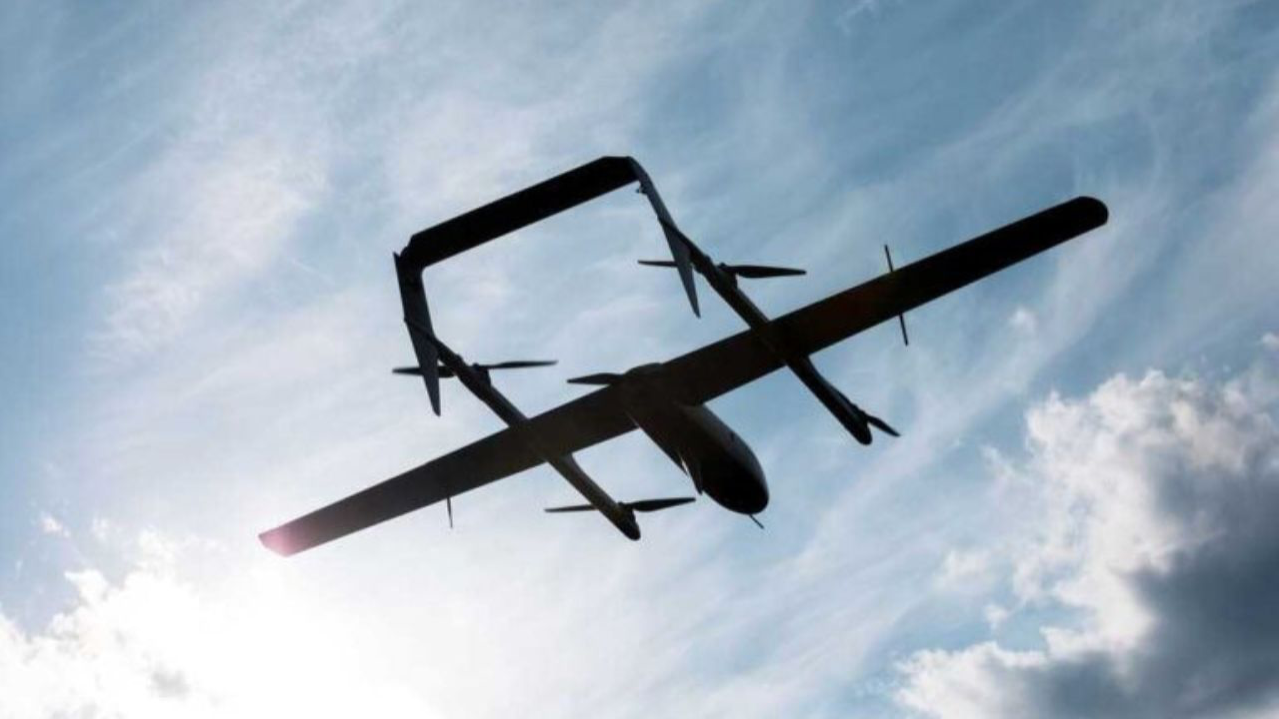 Um caça da Otan abateu um drone após a aeronave não tripulada entrar no espaço aéreo da Lituânia. Autoridades suspeitam que o equipamento tenha sido lançado a partir da Bielorrússia, aumentando a tensão na região.