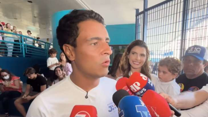 Candidato ao Governo de Alagoas, ele destacou a experiência acumulada à frente da Prefeitura de Maceió e afirmou estar preparado para administrar o estado, caso seja escolhido pelos eleitores.  Após votar, JHC também avaliou positivamente a
