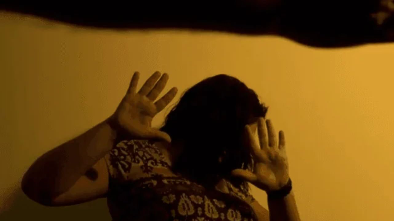 Feminicídios diminuiram 27% na Grande SP | Foto: Distribuição/Marcos Santos/USP A Grande São Paulo registrou queda de 27% nos feminicídios entre janeiro e setembro de 2026. No mesmo período, as prisões por violência doméstica aumentaram 33,
