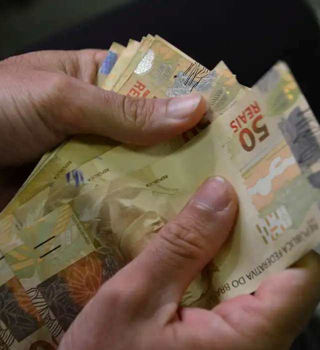 Caixa paga Bolsa Família a beneficiários com NIS de final 9